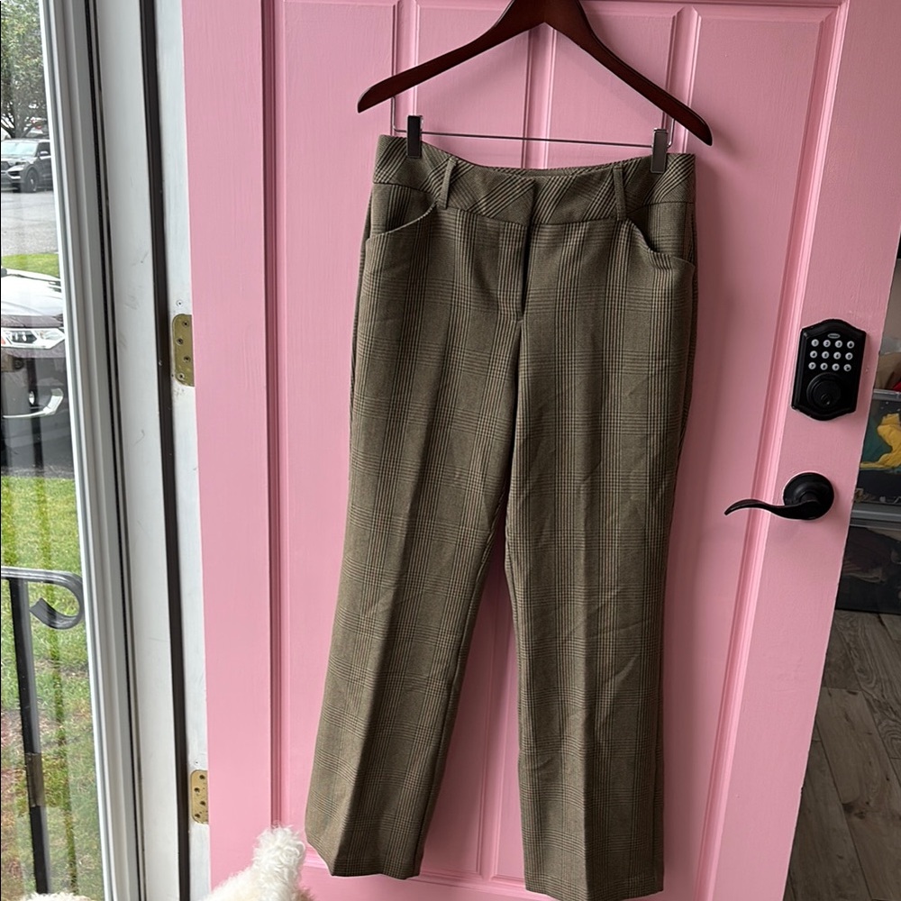 Roz & Ali Olive Straight Leg Pants